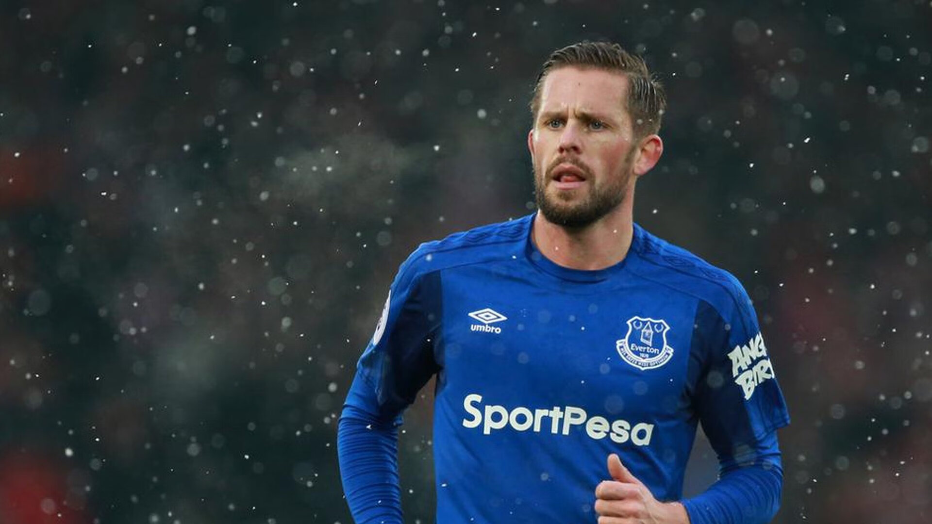 里奇·麦考在全黑队中的领导地位毋庸置疑，麦考球员